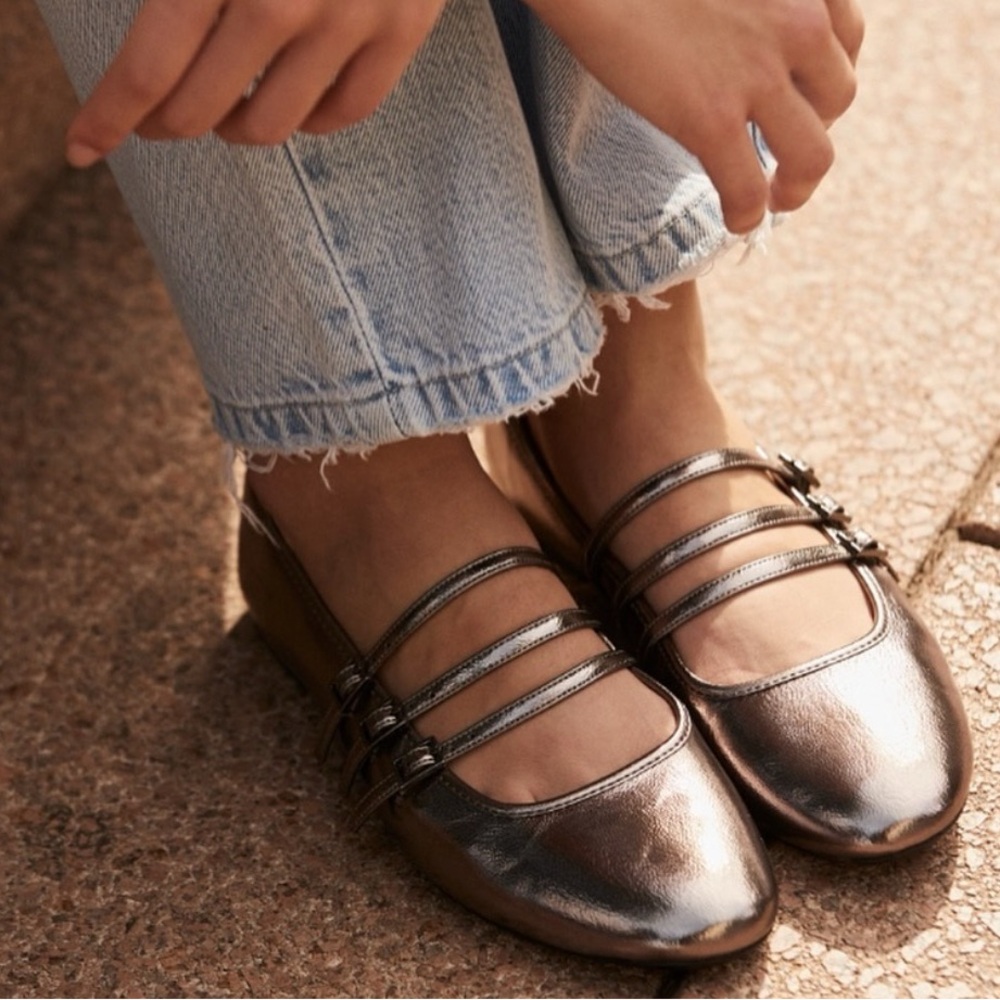 Rubi - Amy round strappy ballet flat